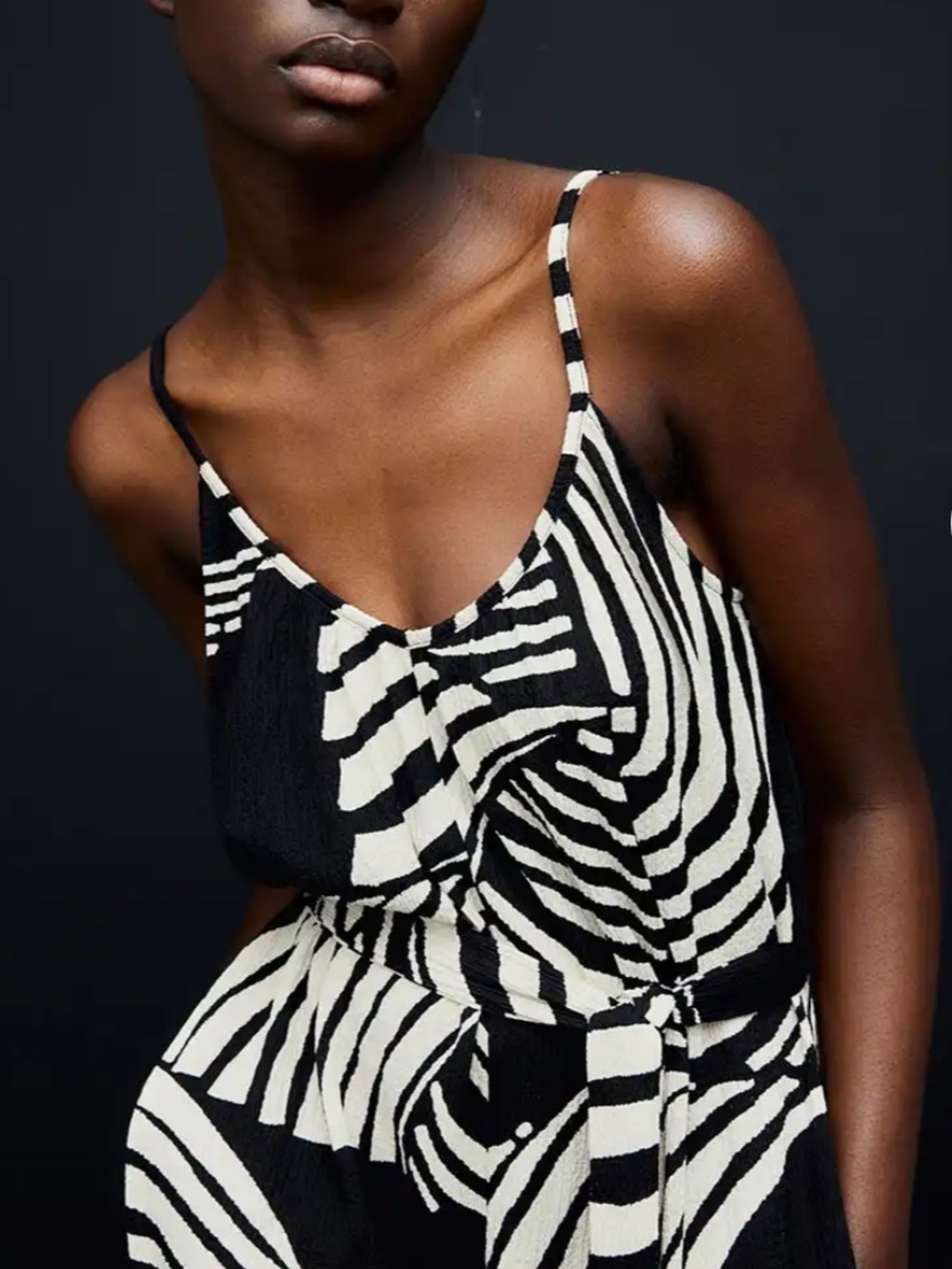 H&M Women’s Black and White Striped Patterned Jumpsuit Medium - Picture 2 of 11